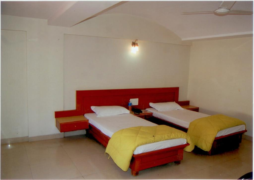 Hotel Abha International Bhuj Ngoại thất bức ảnh